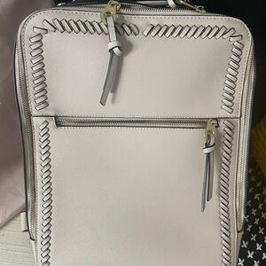 Stunning Calpak Kaya 15” laptop bag